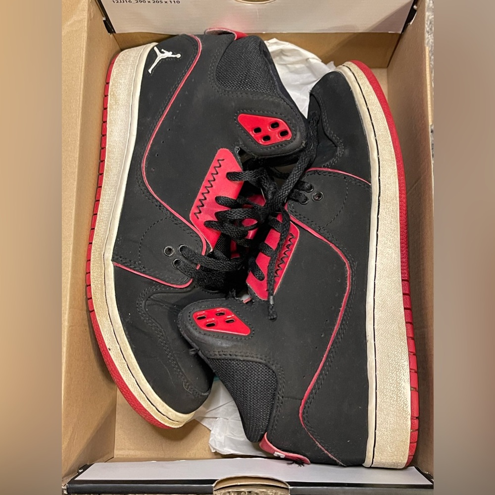 Jordan 1 flight 6 1/2 youth